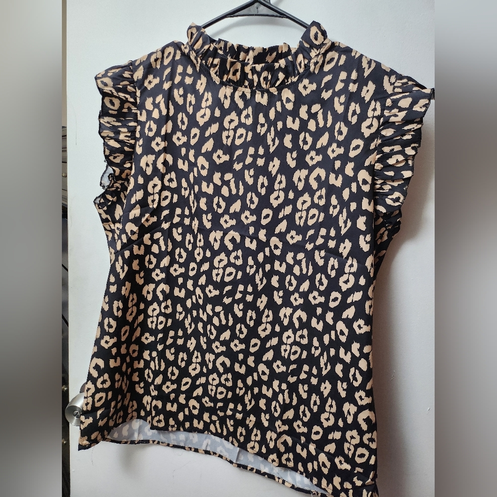 Cheetah print top